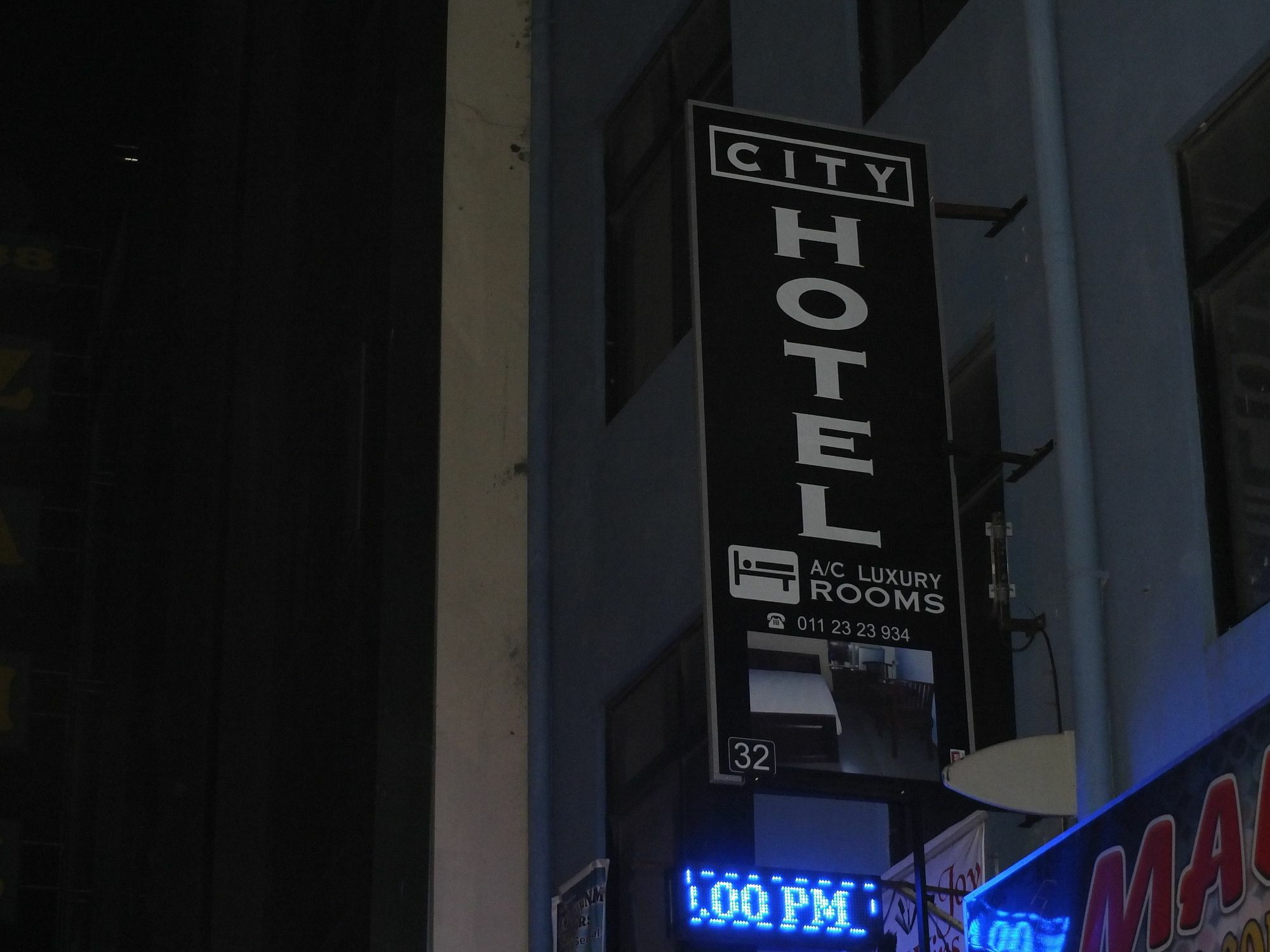 City Hotel Коломбо Экстерьер фото