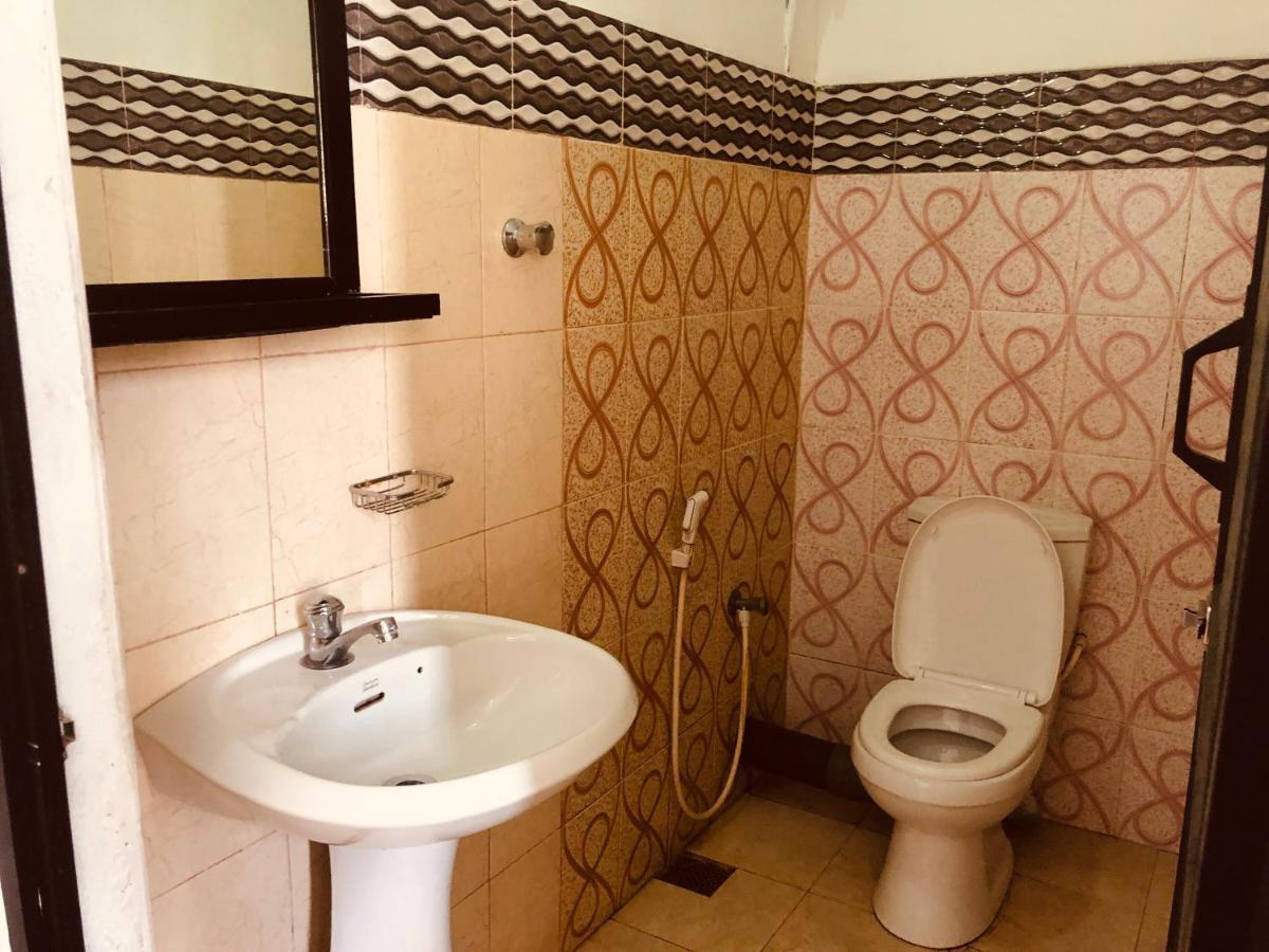 City Hotel Коломбо Экстерьер фото