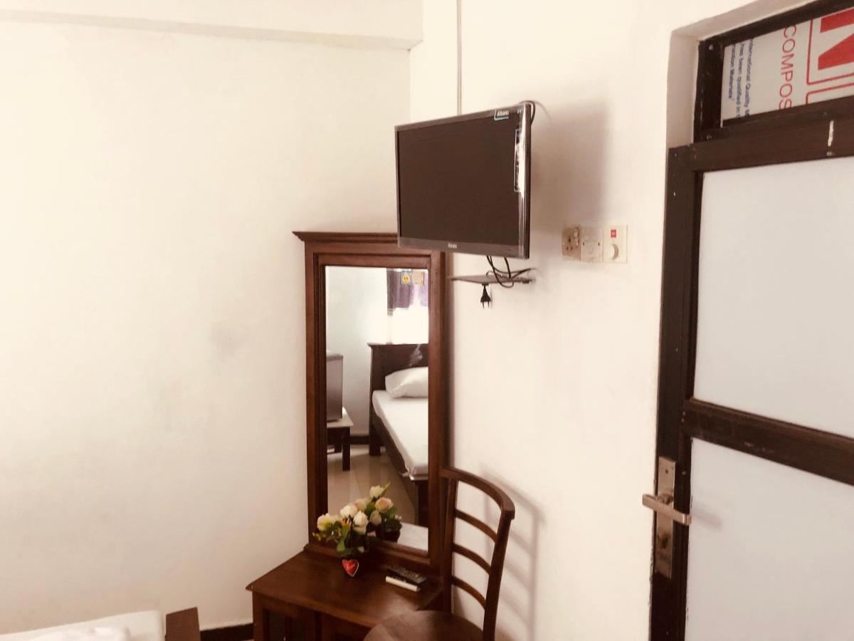 City Hotel Коломбо Экстерьер фото